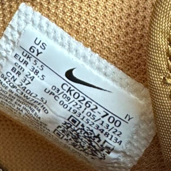 Nike | Air Force 1 High LV8 3 Wheat - Picture 5 of 10